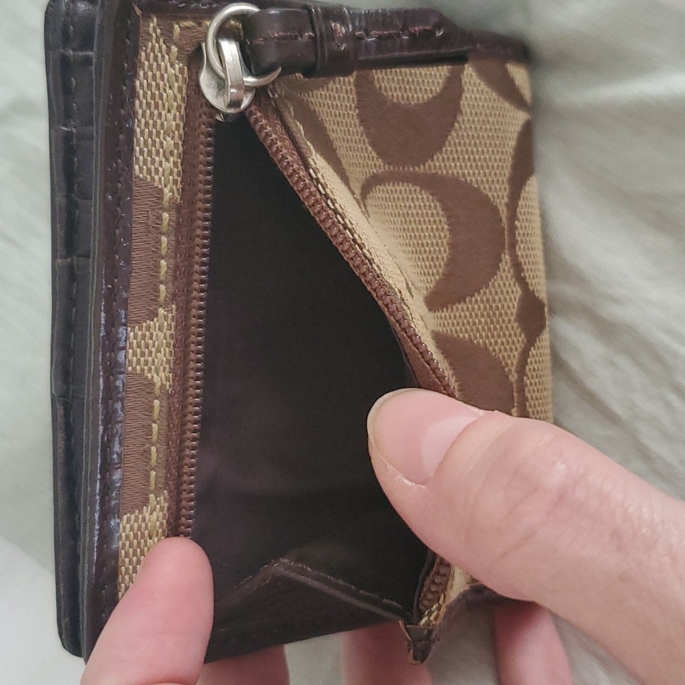 Coach Small Classic Fold Wallet - Picture 7 of 11